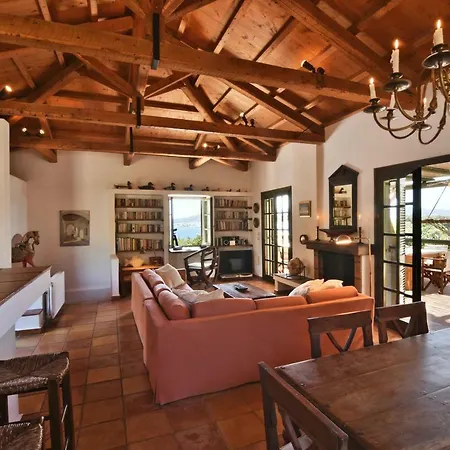 My Hide Away Villa *