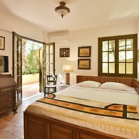 My Hide Away * Porto Heli